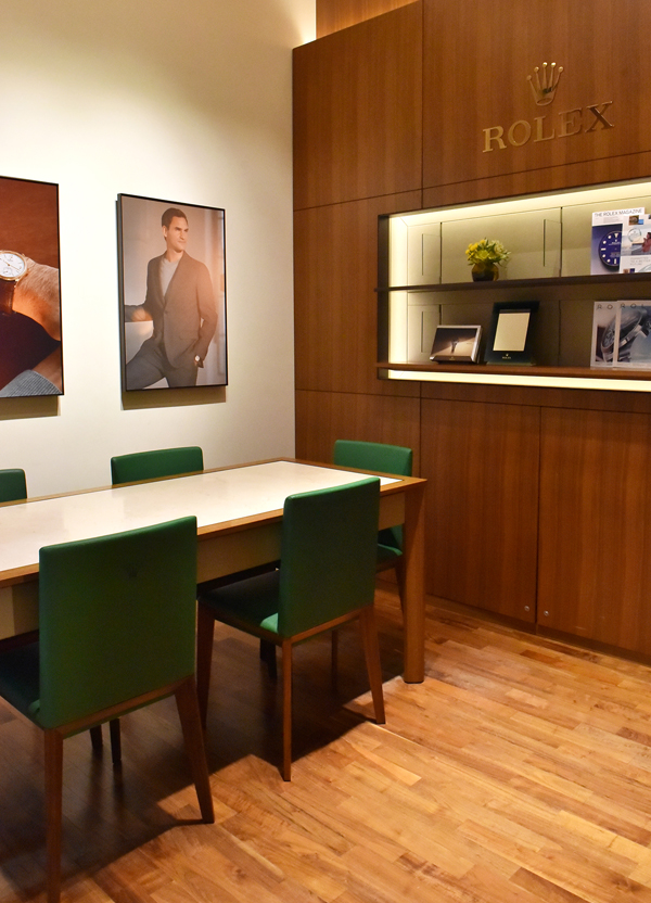 discover our luxury rolex showroom - Myungbosa